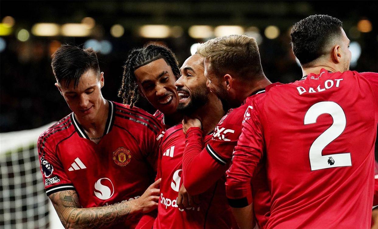 重磅！今夜洛杉矶湖人战术微调曼联扳平良机备战CBA季后赛，曼城关键时刻豪取连胜